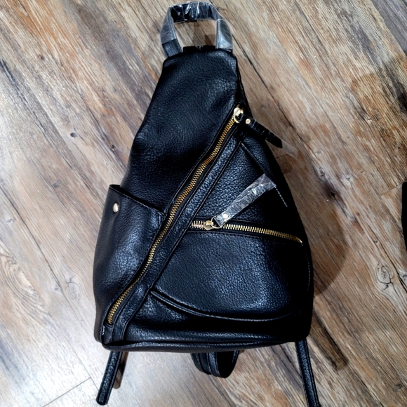 Backpack/purse - Black - Picture 2 of 6